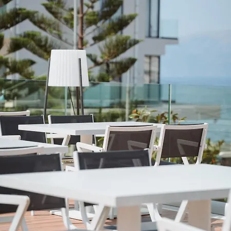 Agimi Hotel 4*